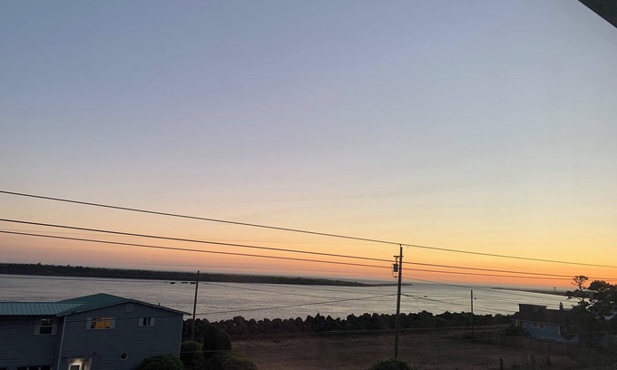 Oregon Coast House | Cozy 3-bedroom house in amazing Rockaway Beach with WiFi
