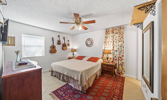 Center Point House | Cozy 3 Bedroom Ranch on Quiet Street Centrally Located in the Hill Country