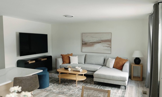 Monument House | Cozy 3-bedroom Sparrow Stay in Historic Town of Monument