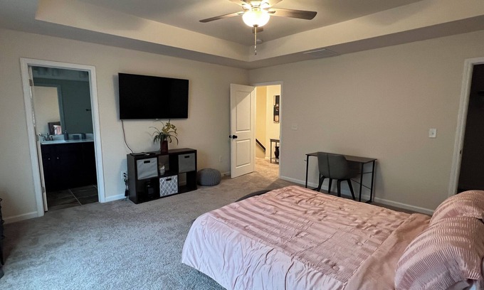 Kennesaw House | Cozy 3-bedroom townhome in pleasant Kennesaw with AC, WiFi