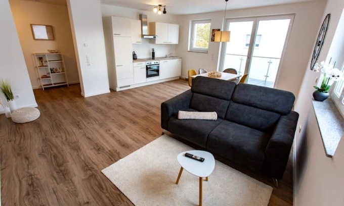 Lahr Apartment | COZY 3-room apartment with balcony *near Europa Park*