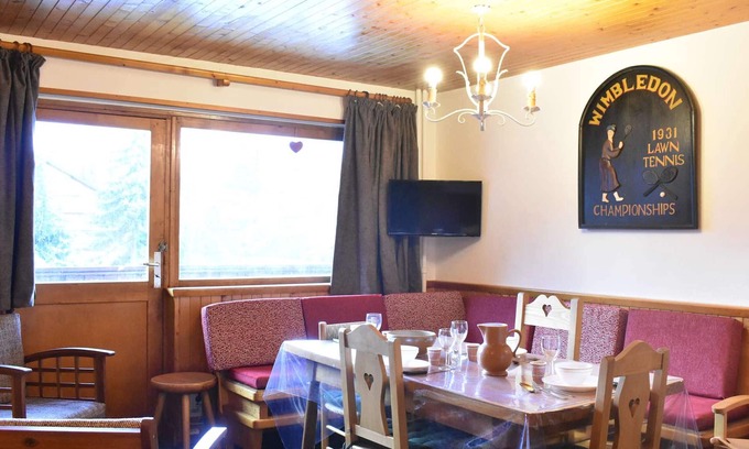 Meribel Apartment | Cozy 3-Room Apartment for 6 in Meribel – Near Slopes & Shops, Stunning Views, Fireplace & Balconies