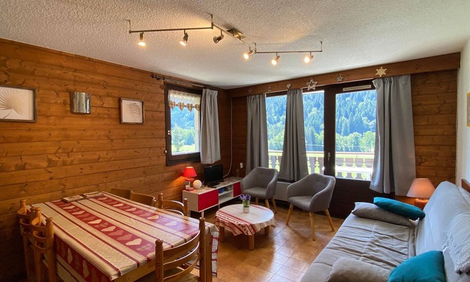 La Chapelle-d'Abondance Apartment | Cozy 35m² Apartment in Village Center with Multi Pass Access!