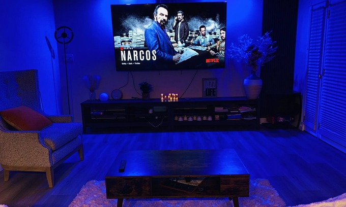 Ontario House | Cozy 3B2B Romantic 85"TV Close to Ontario Airport