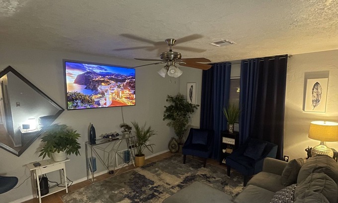 Lawton House | Cozy 3bd Family-friendly Home - Near Ft. Sill & Comanche