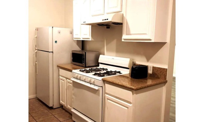 Arcadia House | Cozy 3Bedroom LA House, Private Patio in Arcadia