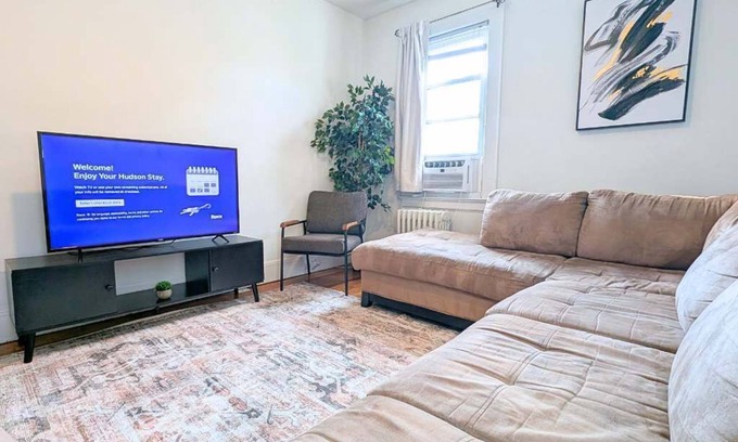 North Ironbound House | Cozy 3BR/2BA | 7Min > EWR | 20-40Min > NYC