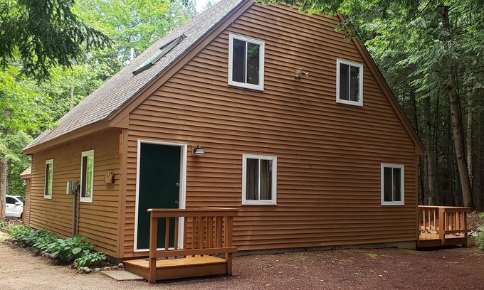 Bartlett Condo | Cozy 3BR/2BA condo mins from Attitash, Storyland, N Conway, and endless outdoors