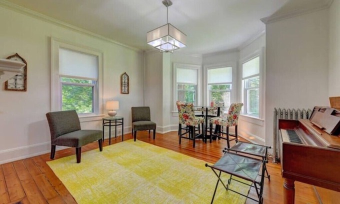 Lenox House | Cozy 3BR Home w/Yard & Patio 5 min to Tanglewood