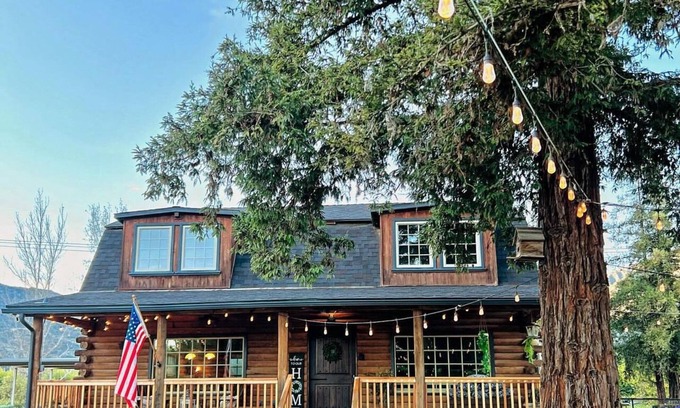 Fillmore Cabin | Cozy 4-bedroom cabin in peaceful ranch setting with WiFi, AC