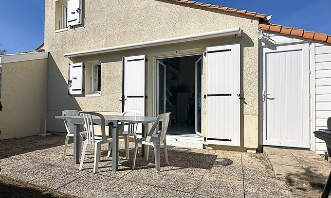 Les Mathes House | *Cozy 4-Person House with Pool, Tennis, Near Beach - La Palmyre*