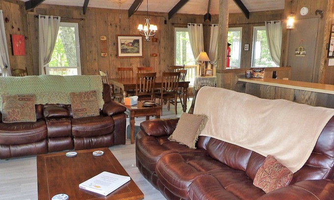 Beech Mountain Cottage | Cozy 4BR Beech Mountain cottage with views, adventure, and comfort for all.