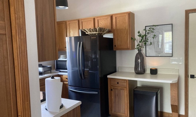 Shiloh House | Cozy 5Star Guest House Near Biltmore Estate.