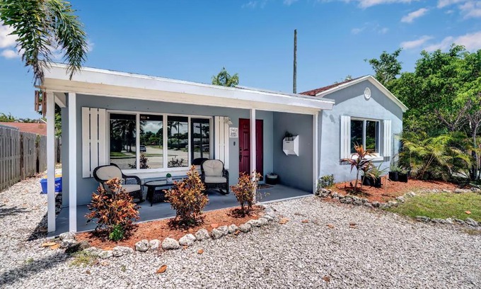 Southside House | Cozy and Charming in SoSo