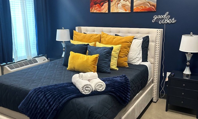 Five Points South Apartment | Cozy and Clean 1 Bedroom Apt centrally located in Downtown Birmingham, Near UAB
