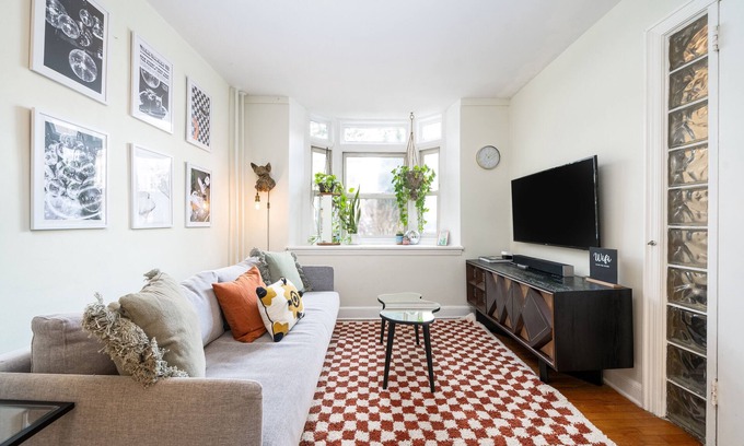 West Side Apartment | Cozy and Comfortable JC Apartment with yard