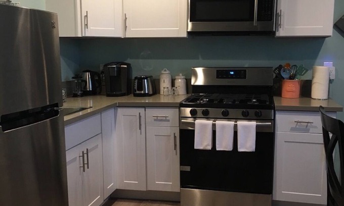 West Hills Apartment | Cozy and Comfortable Studio in West Hills