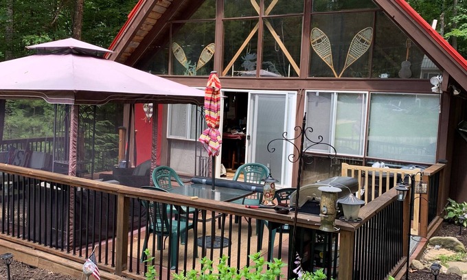 Union House | Cozy and Comfortable "A" Frame Chalet minutes from Downtown Wolfeboro