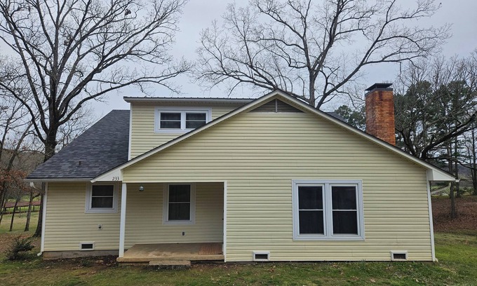 Pelsor Other | Cozy and private family farmhouse nestled near the Ozark National Forest