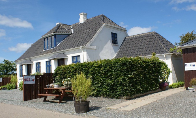 Nykobing Mors House | Cozy annex with loft, private terrace and only 500 m to the beach