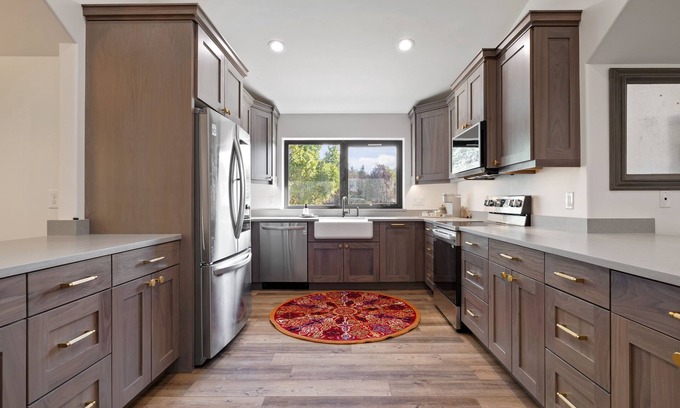 Cottonwood Heights Apartment | Cozy Apartment about a mile from Big Cottonwood Canyon
