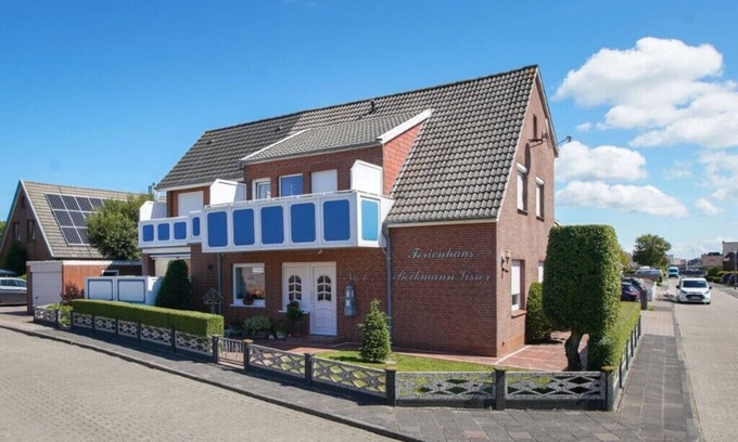 Borkum Apartment | Cozy apartment near the south beach, up to 4 pers. Handicapped/wheelchair accessible