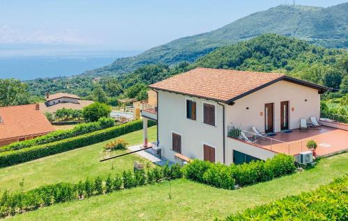 San Giovanni a Piro Apartment | Cozy Apartment In San Giovanni A Piro