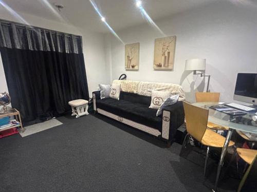 Cheetham Hill Apartment | Cozy Apartment 5 min walk from Manchester Arena