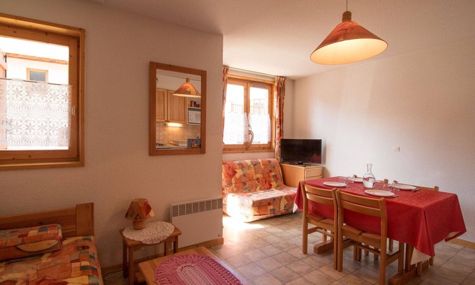 Aussois Apartment | Cozy apartment for 3/4 guests in Aussois