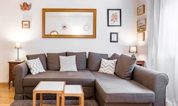 Palos de la Frontera Apartment | Cozy apartment for 4 PAX in Delicias-Madrid