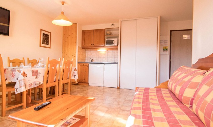 Aussois Apartment | Cozy apartment for 6, near shuttles, in Aussois