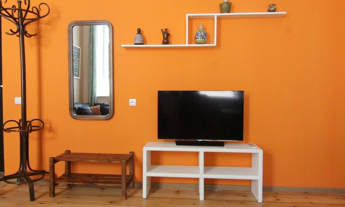 Sololaki Apartment | Cozy apartment in a quiet location in the old town