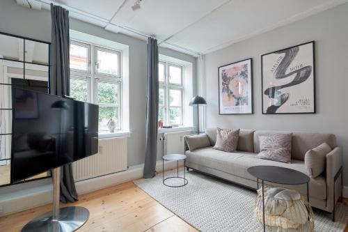 Indre By Apartment | Cozy Apartment in Central Copenhagen By Marble Church