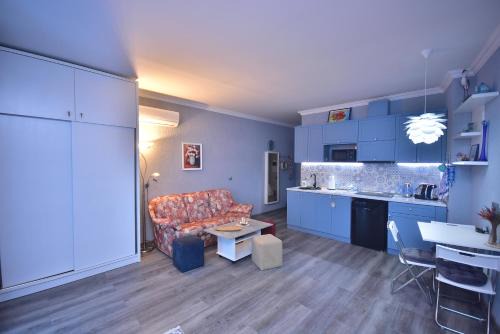 Chakvi Apartment | Cozy apartment in Chakvi, close to Oasis and Botanical Garden
