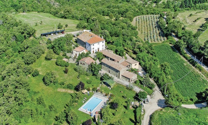 Pieve di Chio Apartment | Cozy apartment in Cortona AR