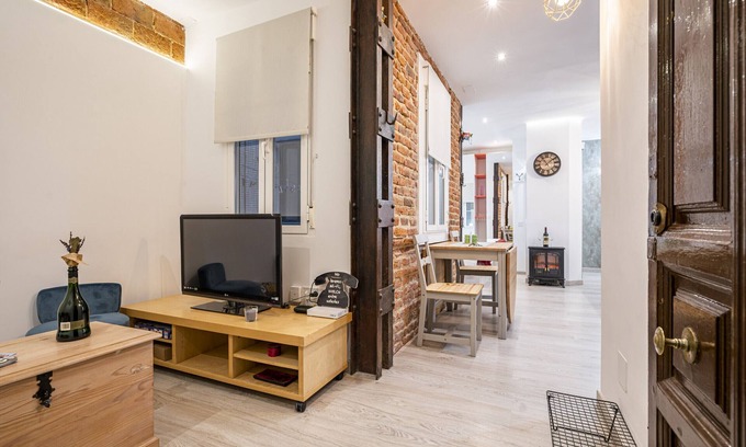 Lista Apartment | COZY APARTMENT IN THE NEIGHBORHOOD OF SALAMANCA JOG48