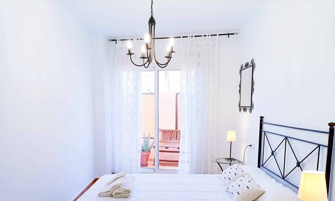 Carboneras Apartment | Cozy Apartment with terrace
