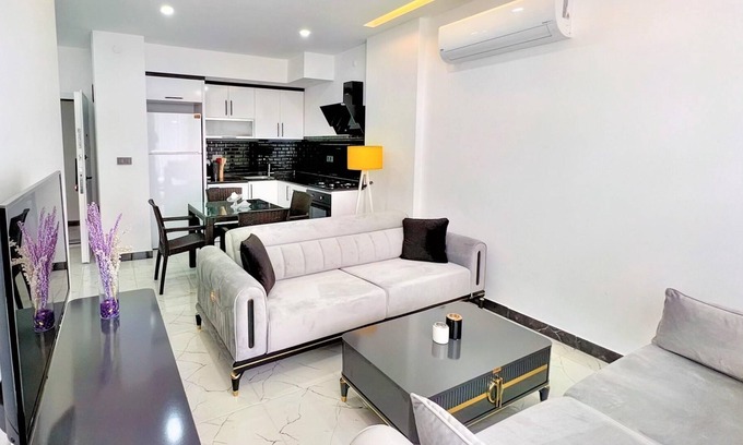 Avsallar Apartment | Cozy Apartment with Shared Pool in Alanya