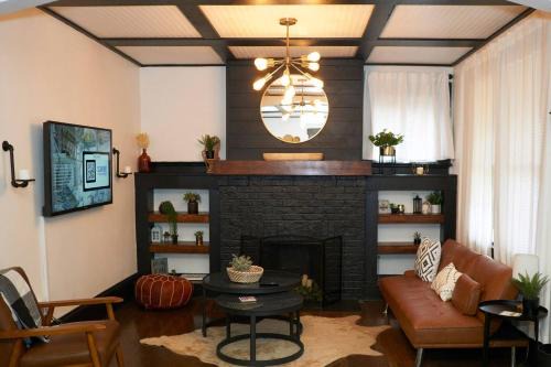 East Point House | Cozy Atl Getaway - 5 Min From Airport & Downtown