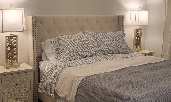 Seaspray House | Cozy Beach House!Best location.Community pool and beach access.near shopping