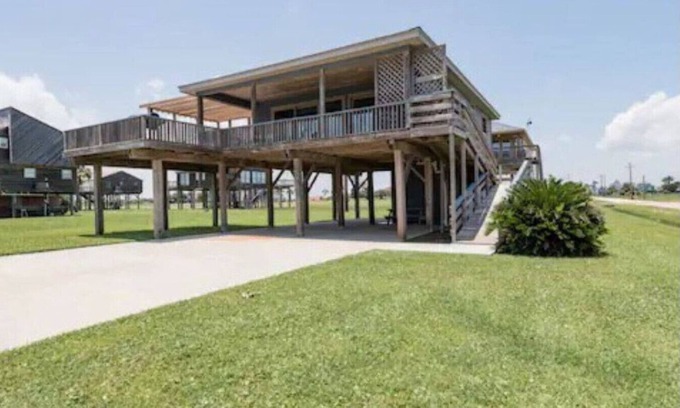 Terramar Beach House | Cozy Beach House with Huge Deck and Stunning Views
