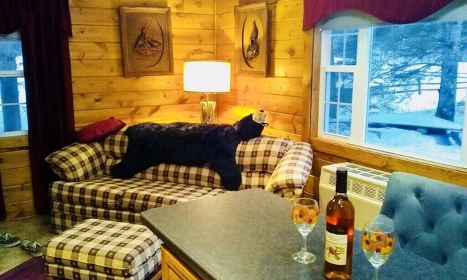 Three Lakes Cottage | Cozy Beautiful Cottage on Maple Lake!