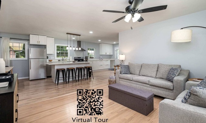 South Belmont House | Cozy Belmont Retreat: Charming 3-Bedroom Haven!