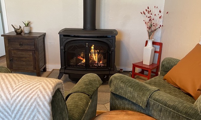 Pittsfield Cottage | Cozy Berkshire cottage with fireplace.