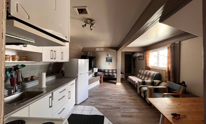 Big White Ski Resort Condo | Cozy Big White Ski-In 1-bedroom condo. Sleeps 4-6+. RENOVATED! Pet-Friendly