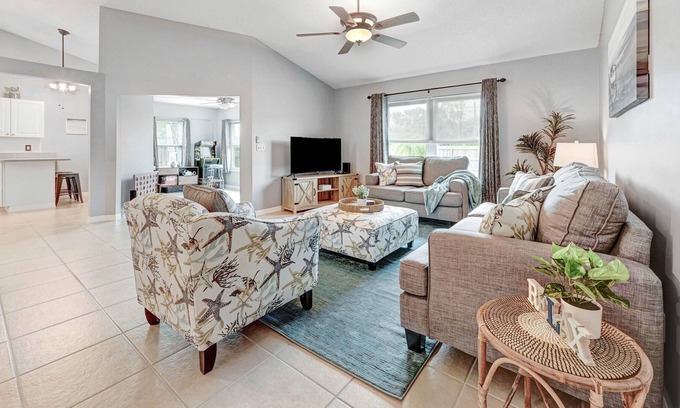 Palm Bay House | Cozy Blue Palm w/Game Room Centrally Located