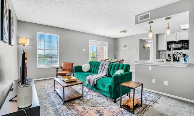 West Arlington Apartment | Cozy Brand New Studio · 1 Bath + Gym 604