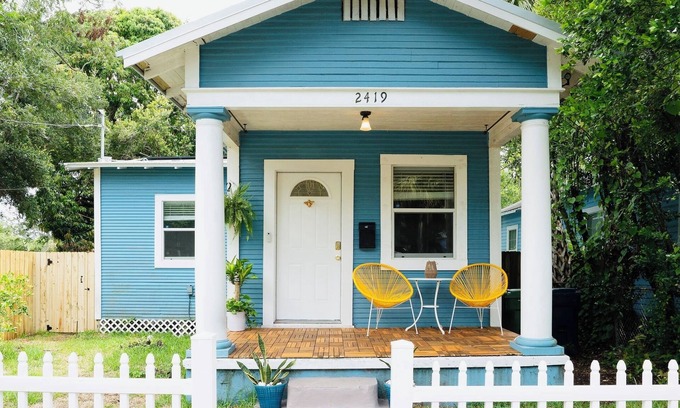 Ybor City House | Cozy Bungalow 1 mile from Tampa