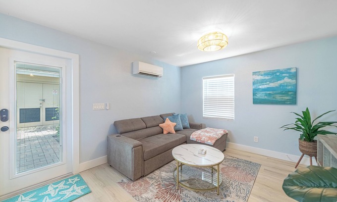 Lake Worth Apartment | Cozy Bungalow Apartment Walking Distance to Shops, Bars and Beach!