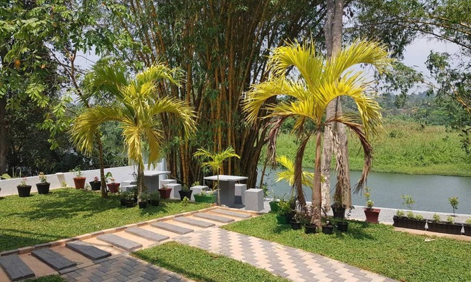 Seeduwa - Katunayake House | Cozy bungalow fully furnished with 1 bedroom and WiFi, AC in lovely Seeduwa